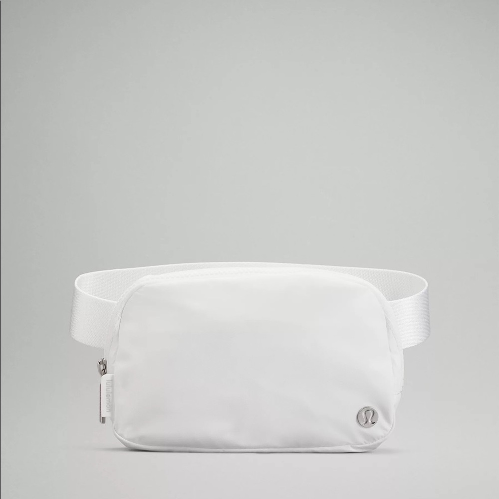 Lululemon Everywhere Belt Bag White